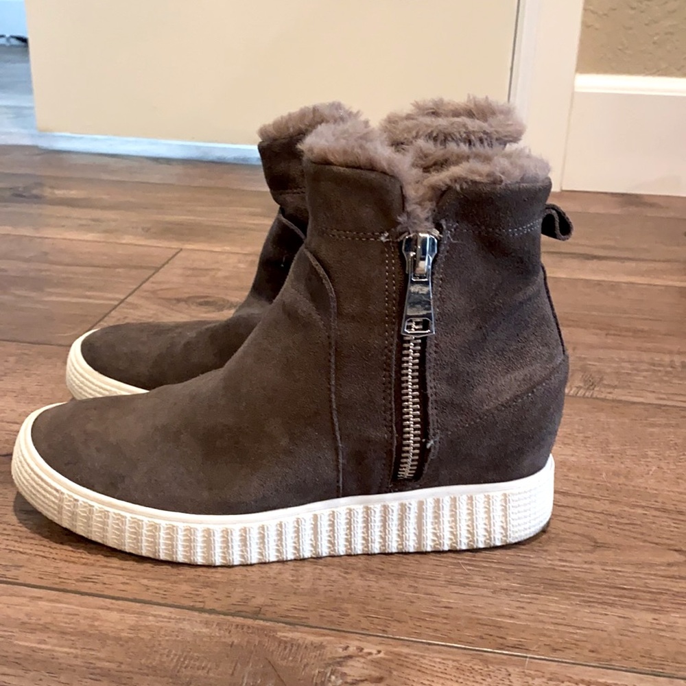 Steve Madden Wedgie Sneaker